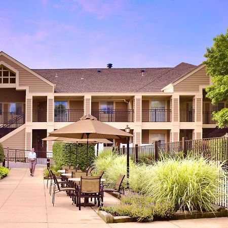 מרלינד הייטס Sonesta Es Suites St. Louis Westport מראה חיצוני תמונה