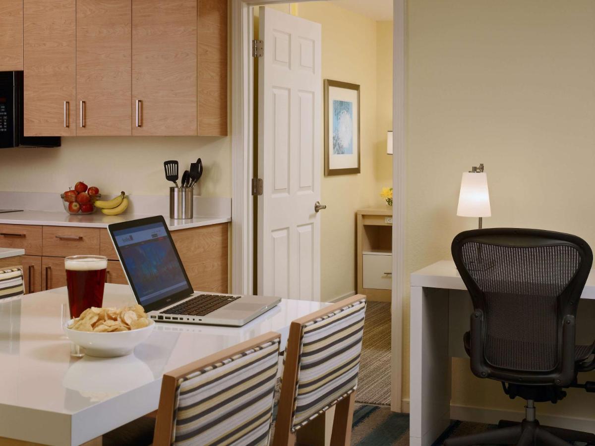 מרלינד הייטס Sonesta Es Suites St. Louis Westport מראה חיצוני תמונה