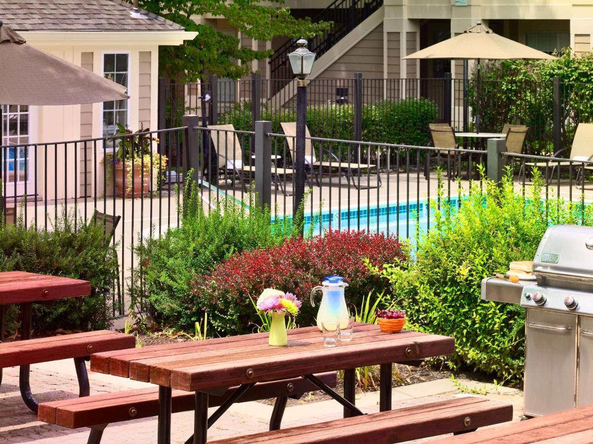 מרלינד הייטס Sonesta Es Suites St. Louis Westport מראה חיצוני תמונה